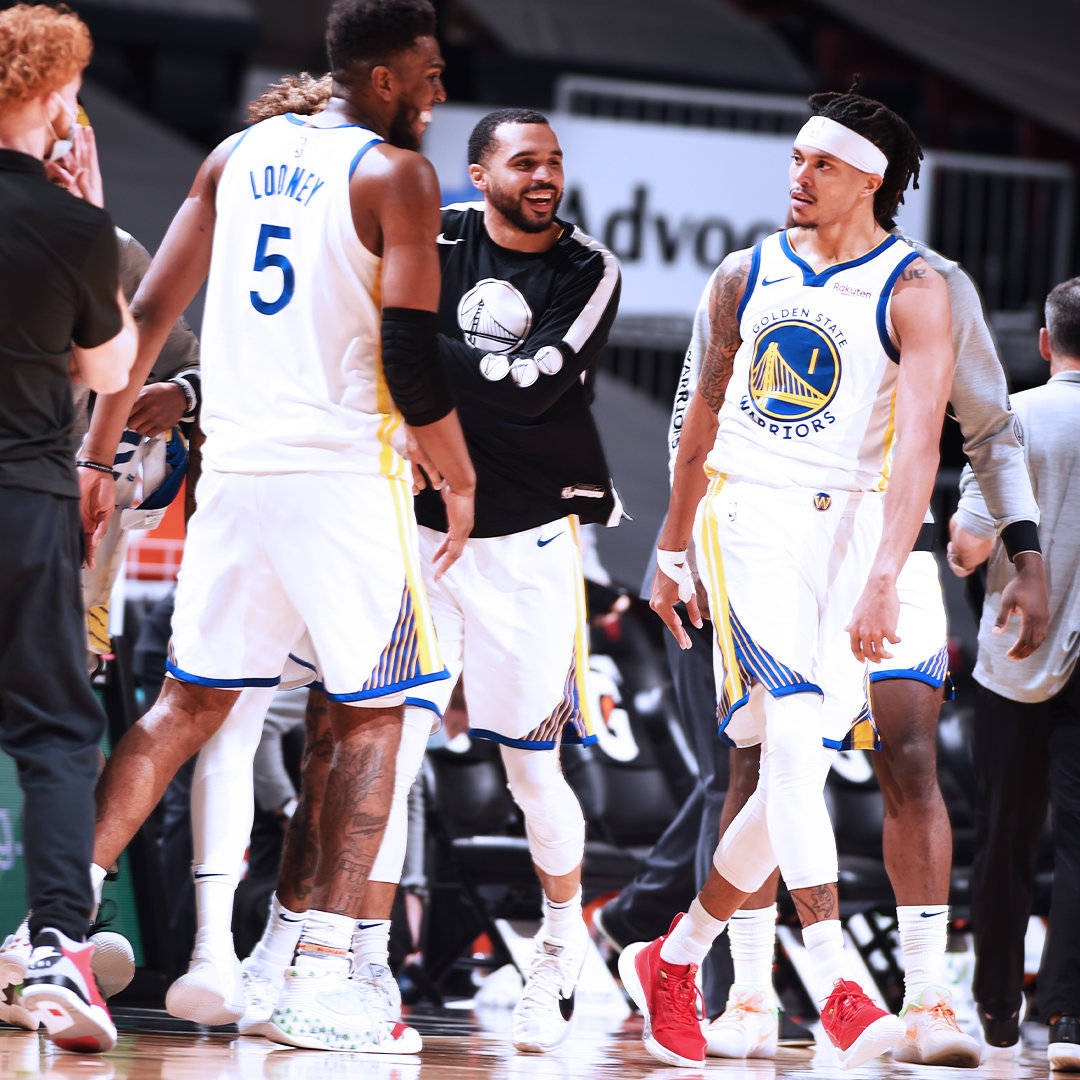 KAIYUN-蒂姆关键节点关键助攻，勇士带队取胜！的简单介绍